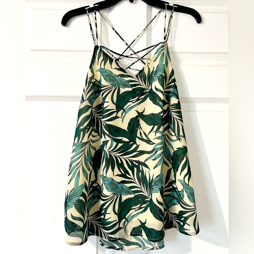 Tropical Leaf Tank size small